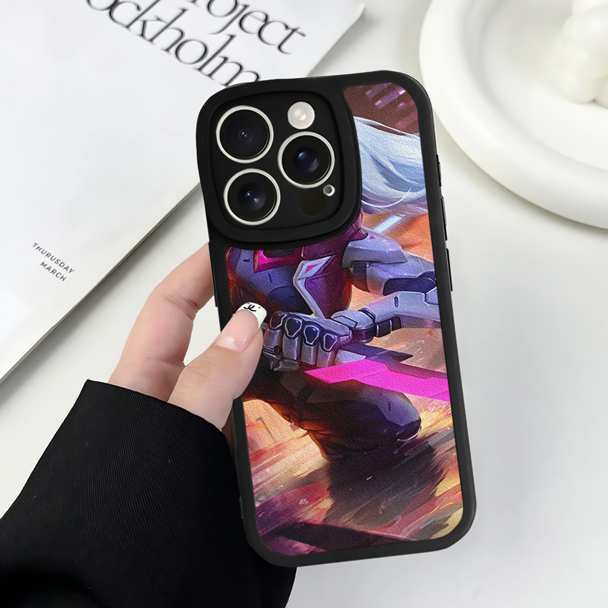 リーグ・オブ・レジェンド League of Legends LOL 【iPhone 16シリーズ対応】シリコンスマホケース（レザー調） 材質：シリコン